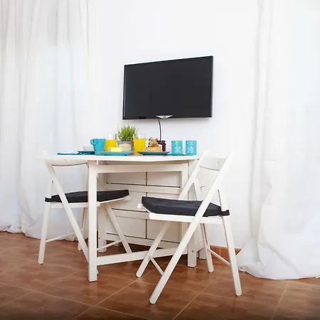 Sea & Wave Ventura Appartement *